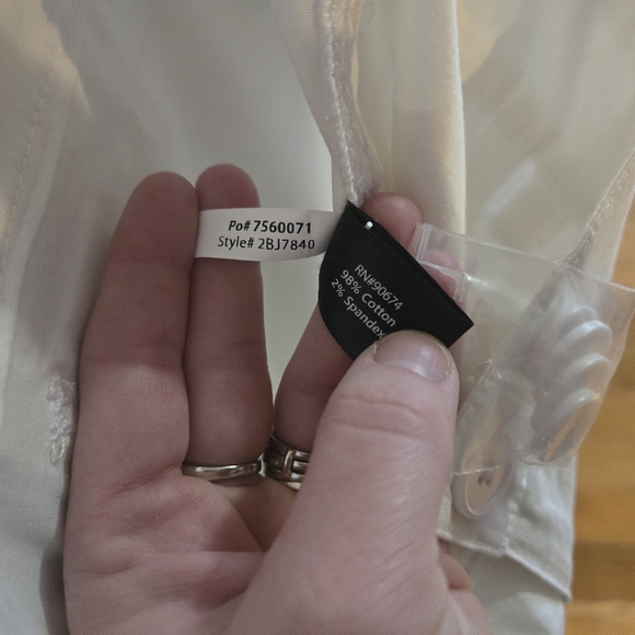 Boston Proper Convertible Cargo Pant-NWOT - Picture 4 of 4